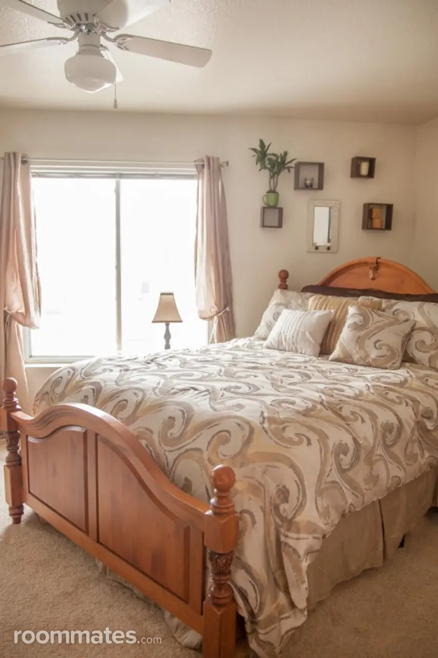 Profile photo 1 of 8