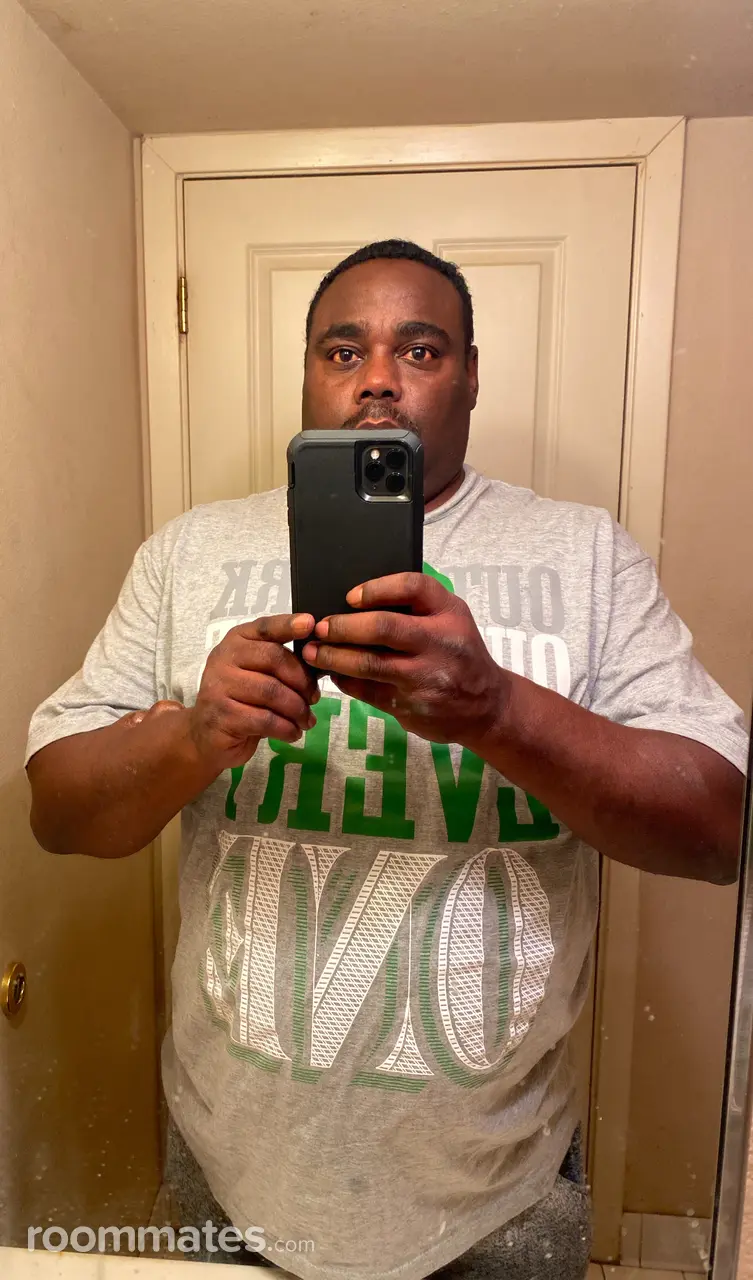 Profile photo 12 of 17