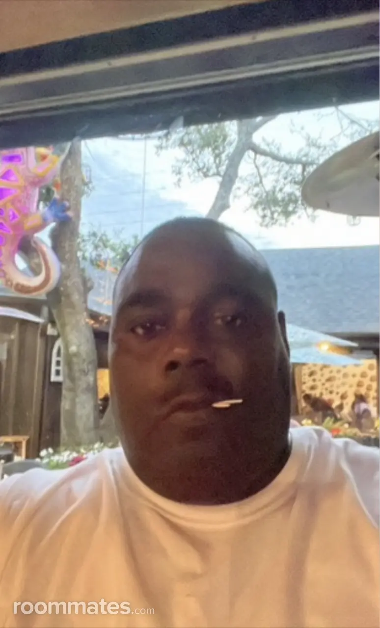 Profile photo 15 of 17