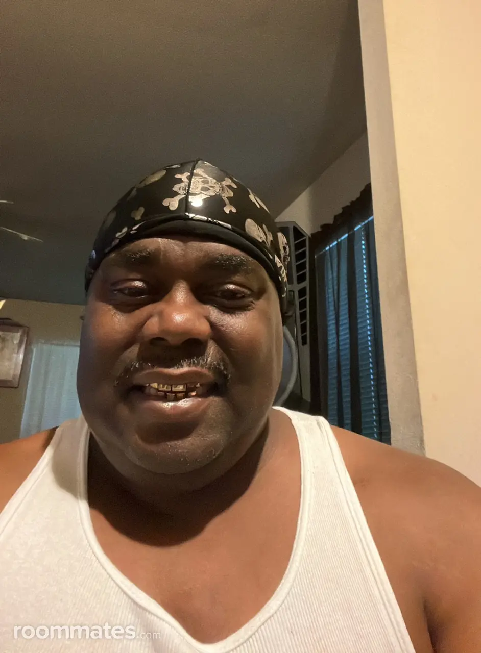 Profile photo 17 of 17