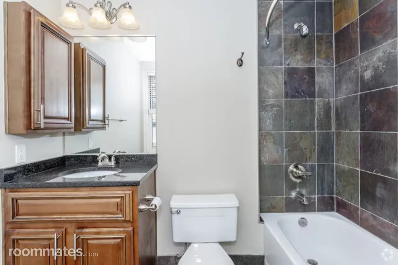 Profile photo 1 of 7