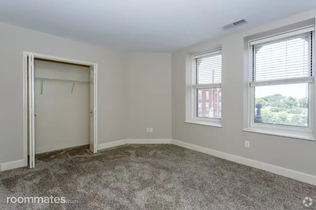 Profile photo 3 of 7