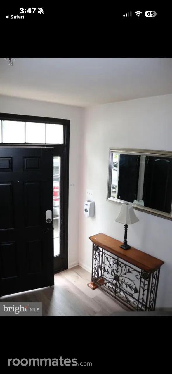 Profile photo 2 of 11