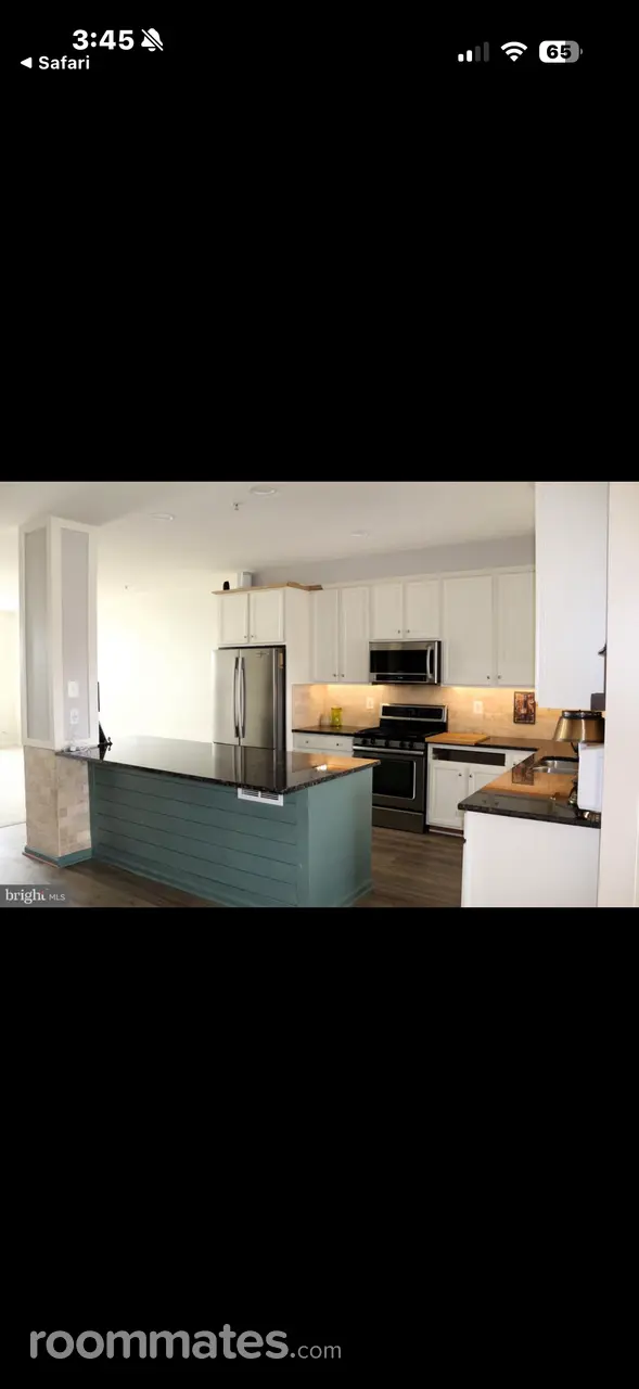 Profile photo 1 of 11