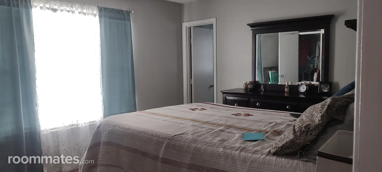 Profile photo 2 of 3