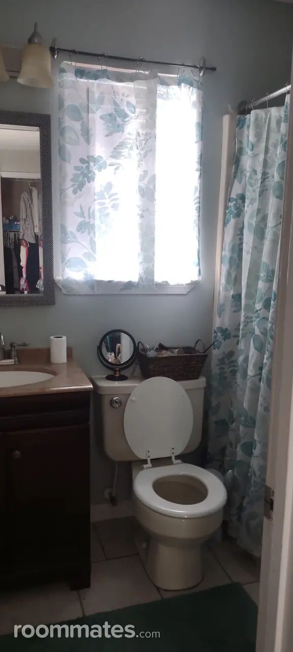 Profile photo 1 of 3