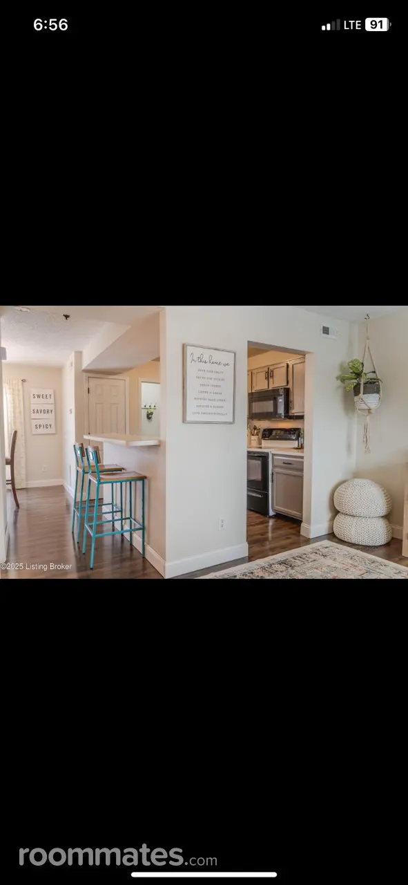 Profile photo 10 of 17