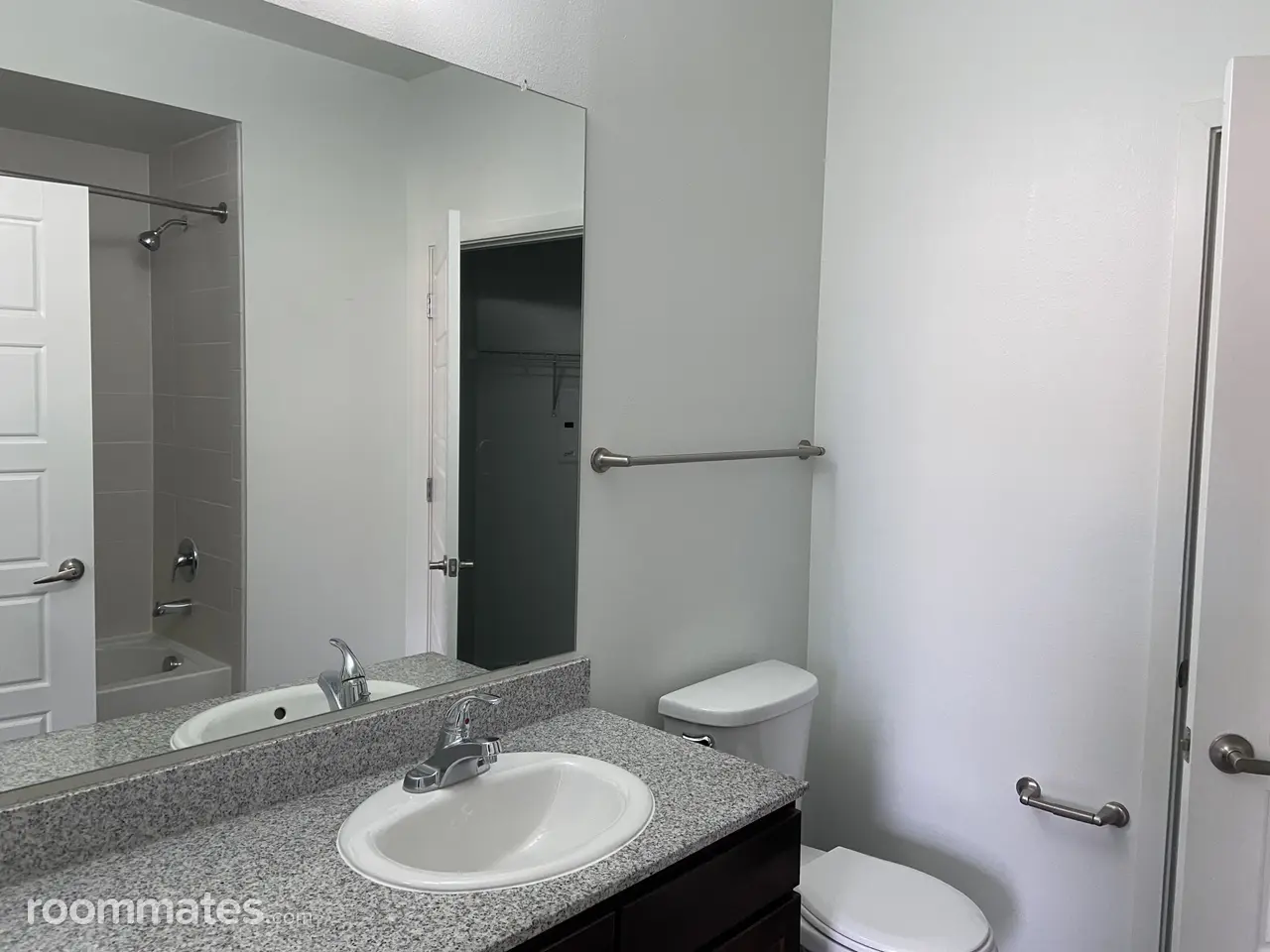 Profile photo 8 of 10