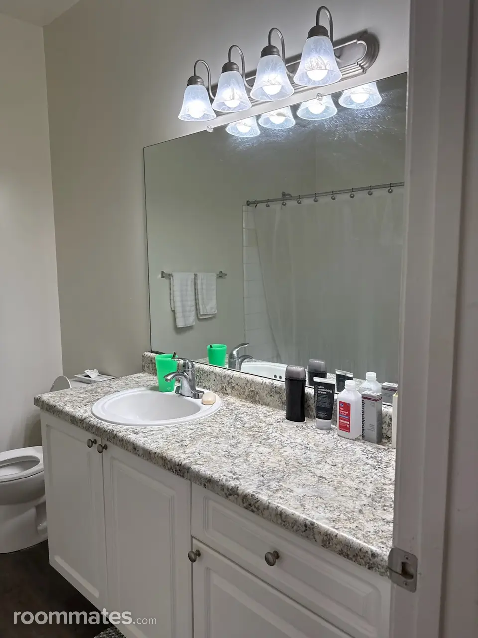 Profile photo 4 of 11