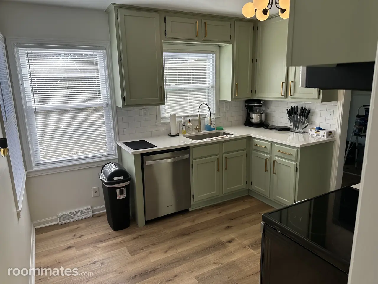 Profile photo 7 of 11