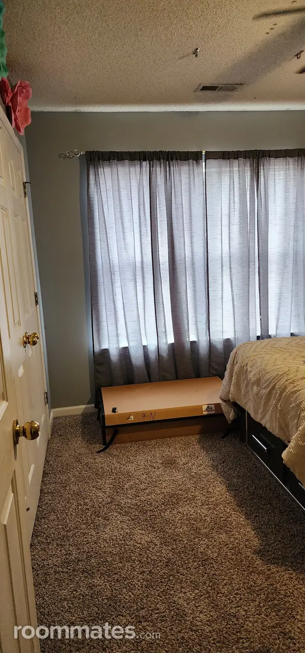 Profile photo 5 of 8