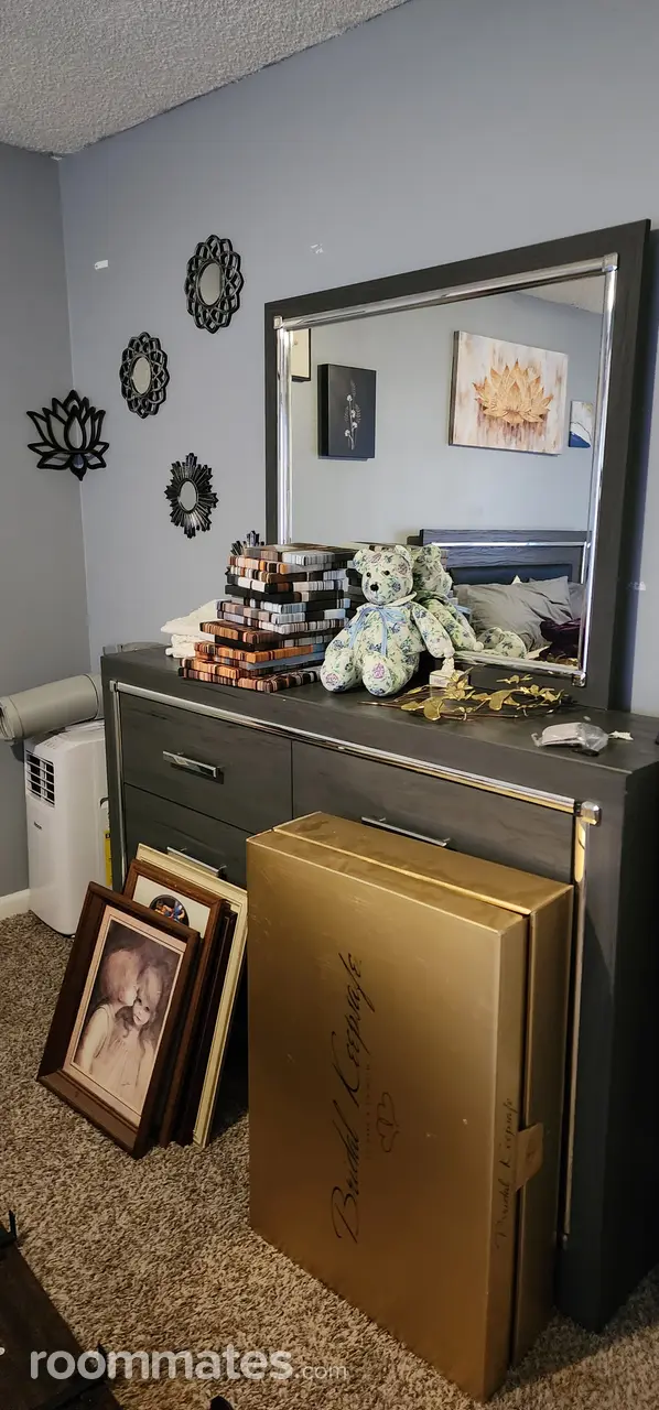 Profile photo 4 of 8