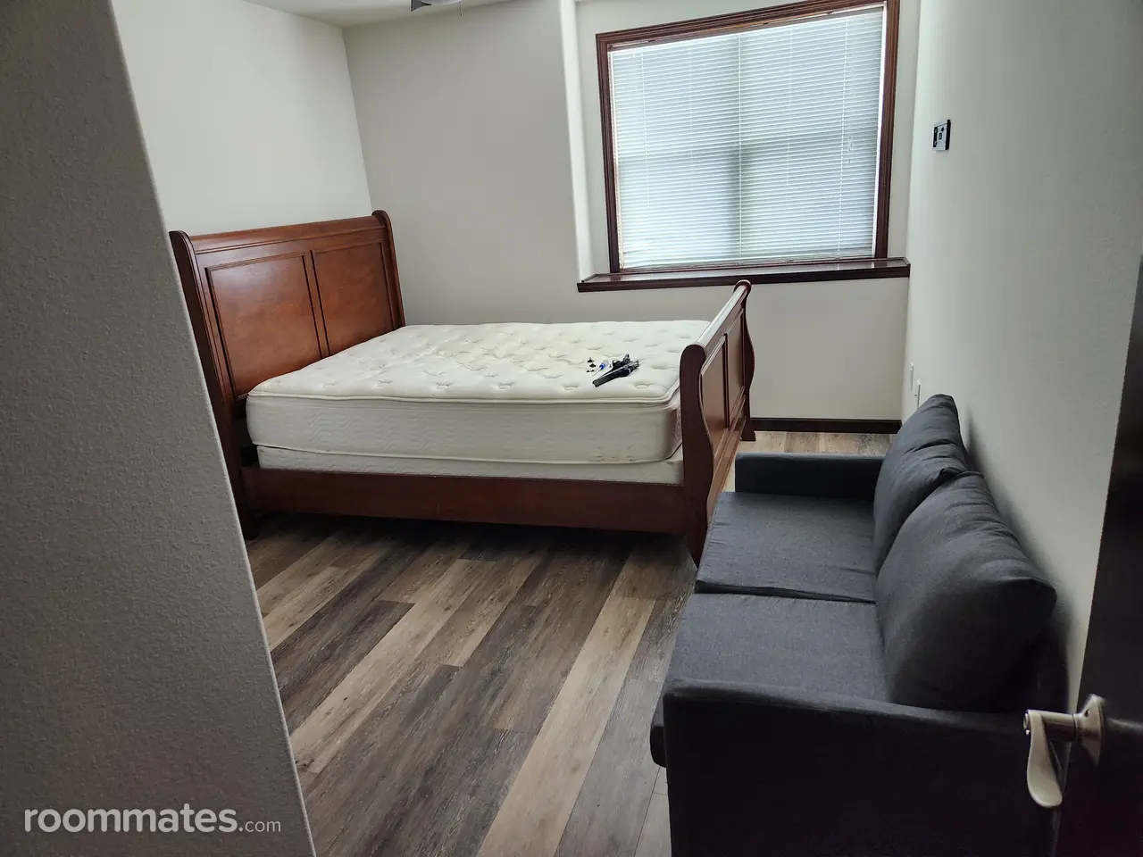 Profile photo 2 of 5