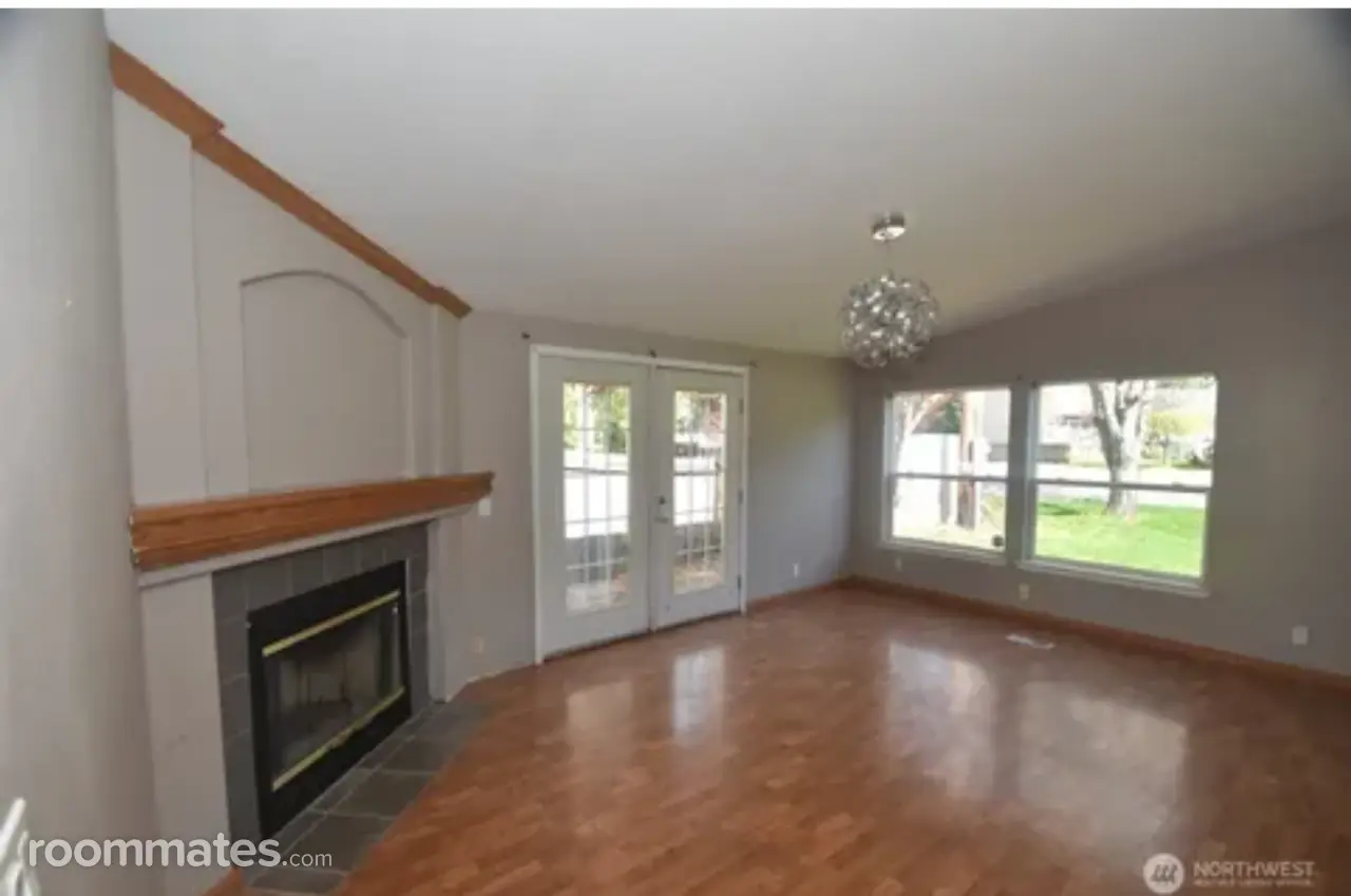 Profile photo 8 of 10