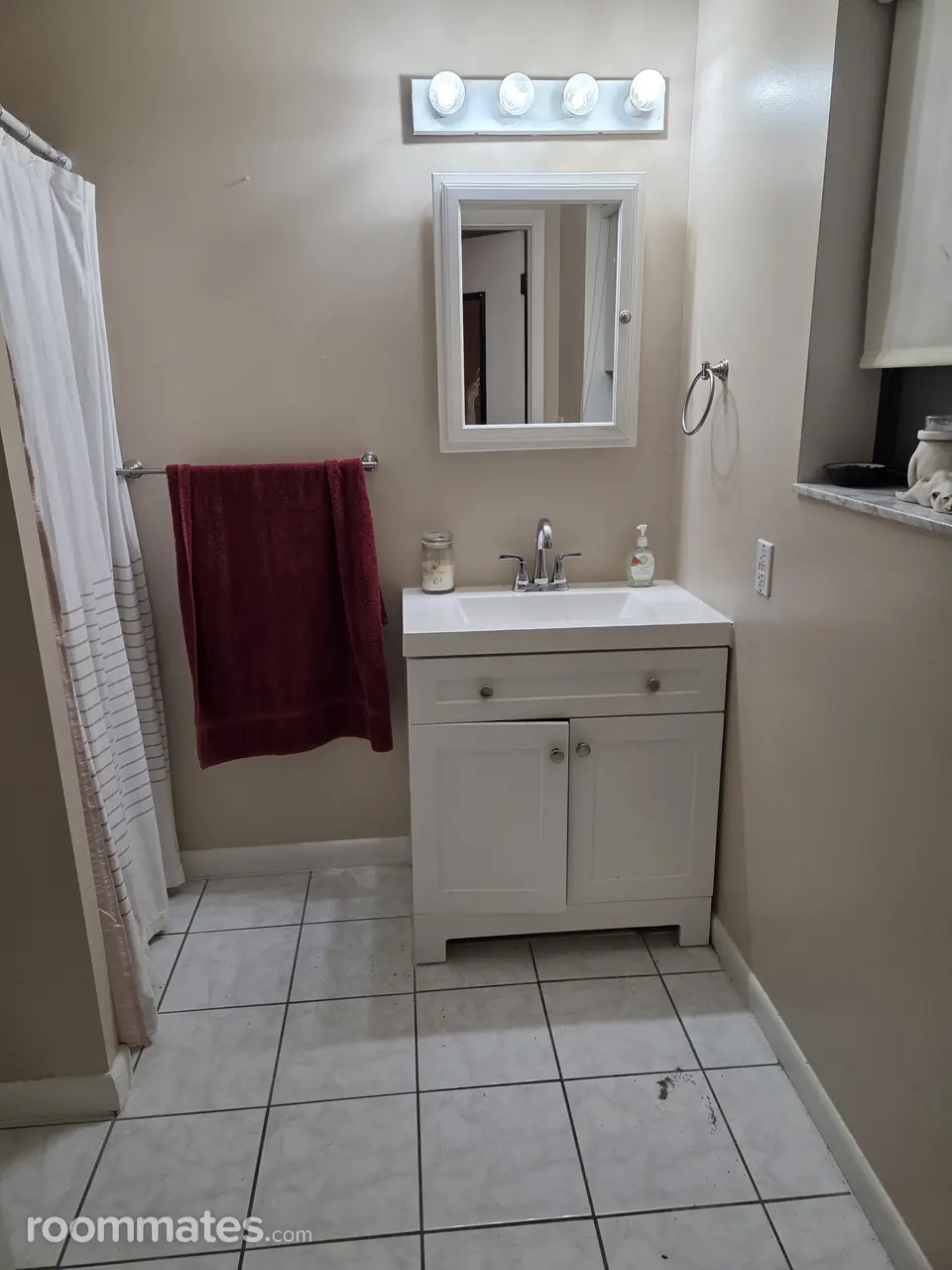 Profile photo 3 of 4