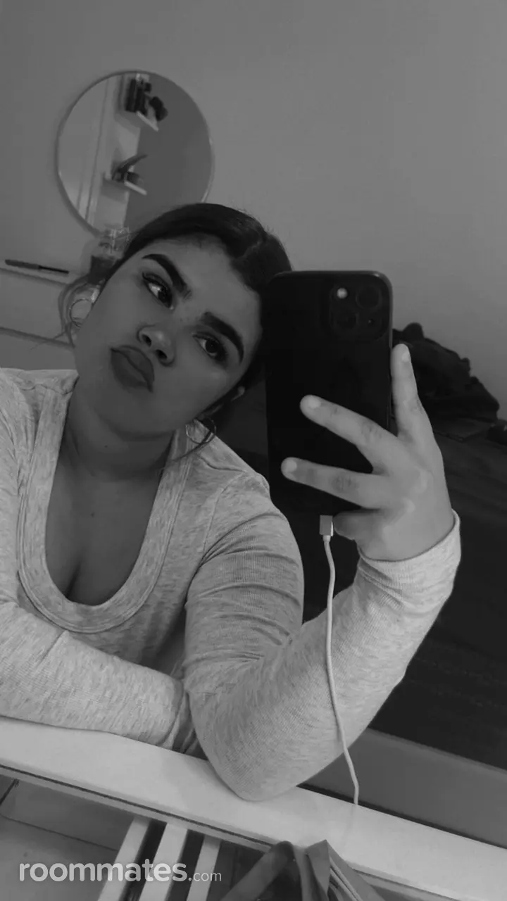 Profile photo 1 of 2