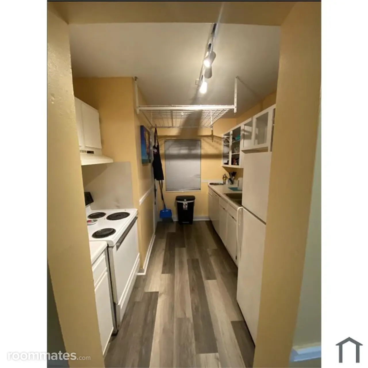 Profile photo 3 of 8