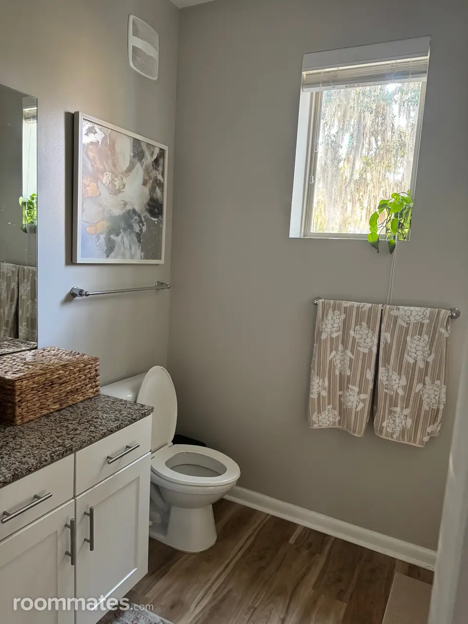 Profile photo 4 of 7