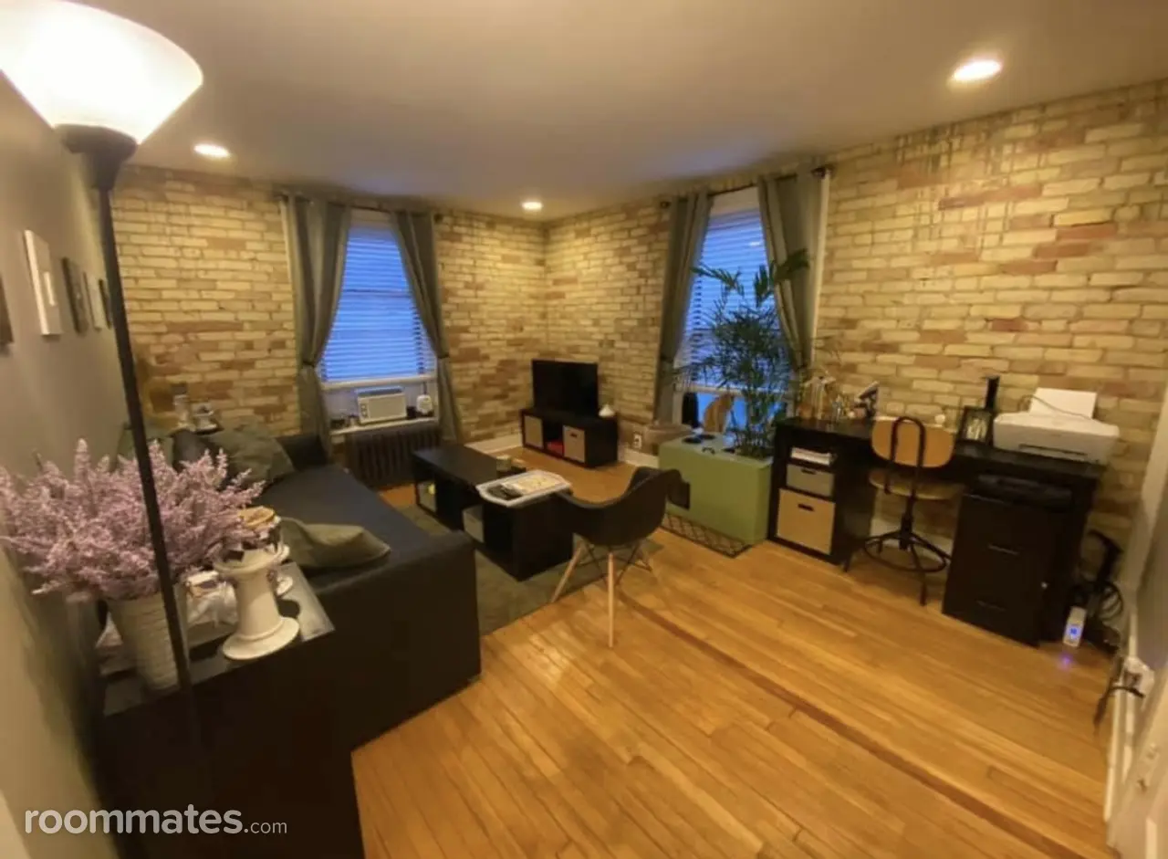 Profile photo 6 of 7