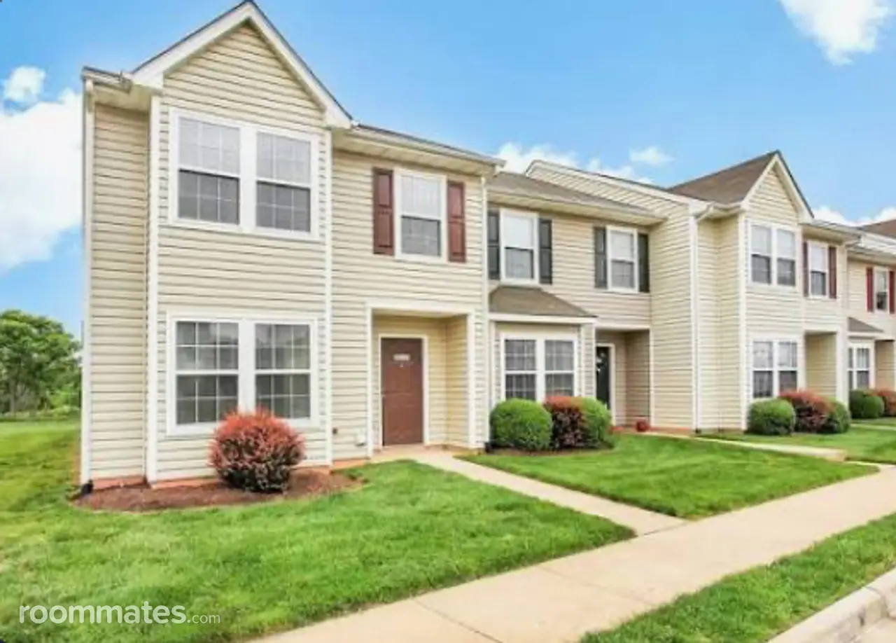 Profile photo 3 of 3