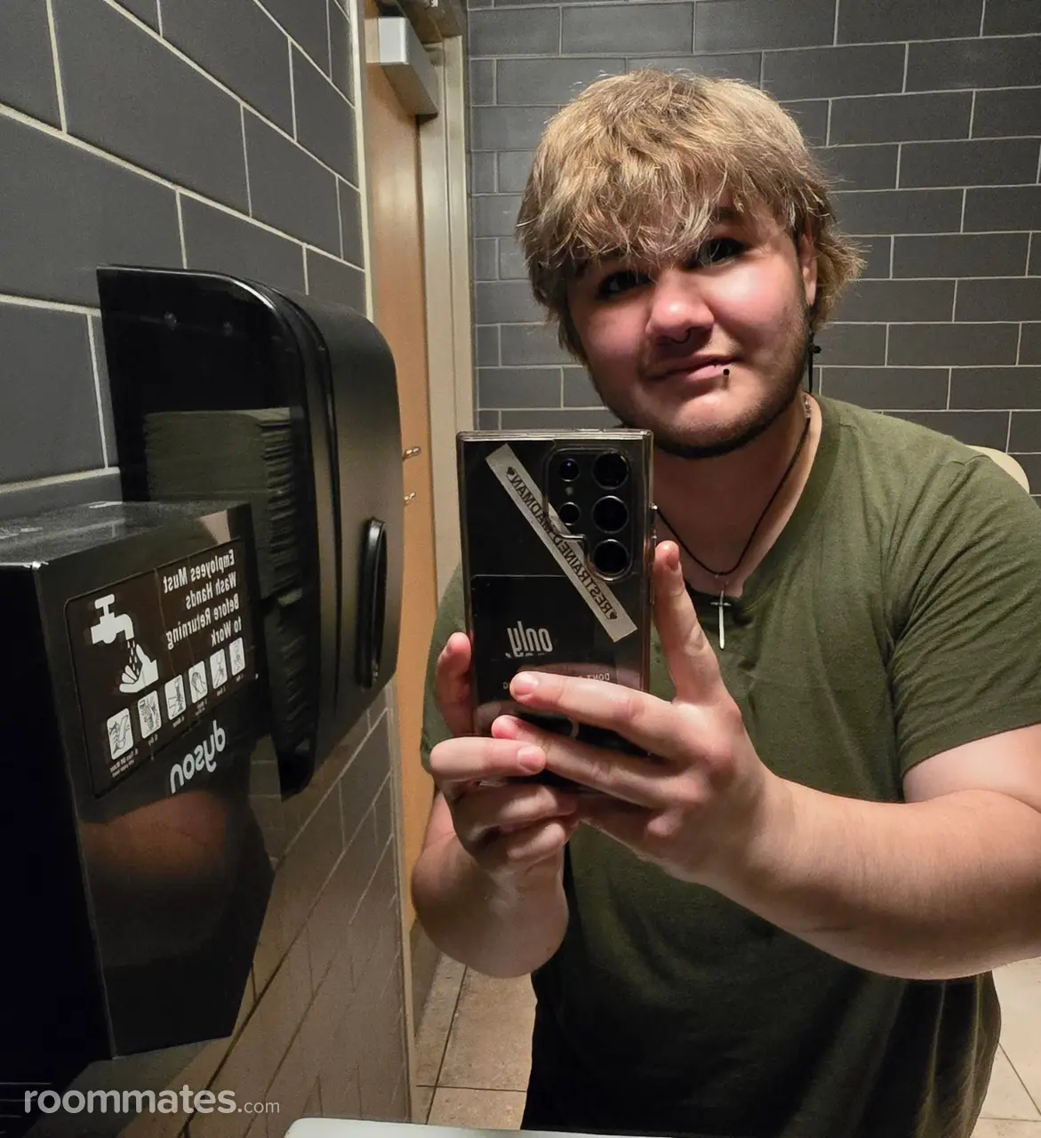 Profile photo 1 of 1