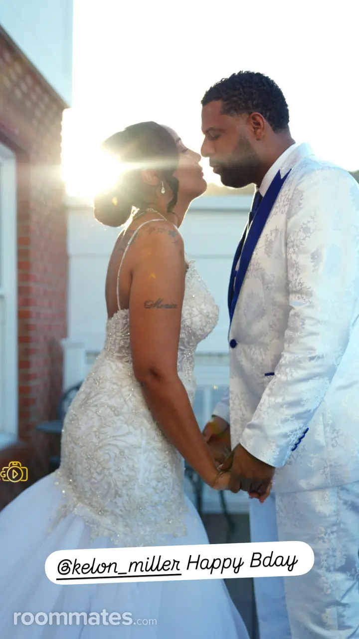 Profile photo 11 of 12