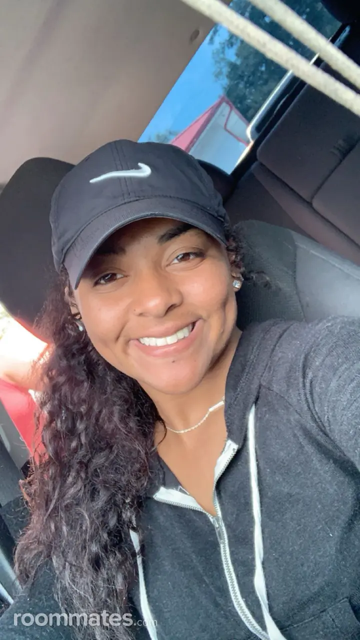 Profile photo 1 of 1