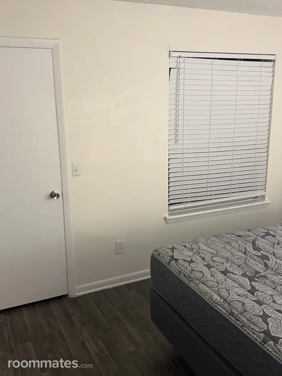 Profile photo 6 of 7