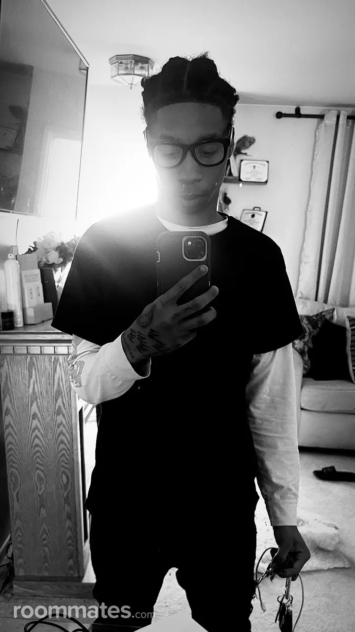 Profile photo 1 of 1