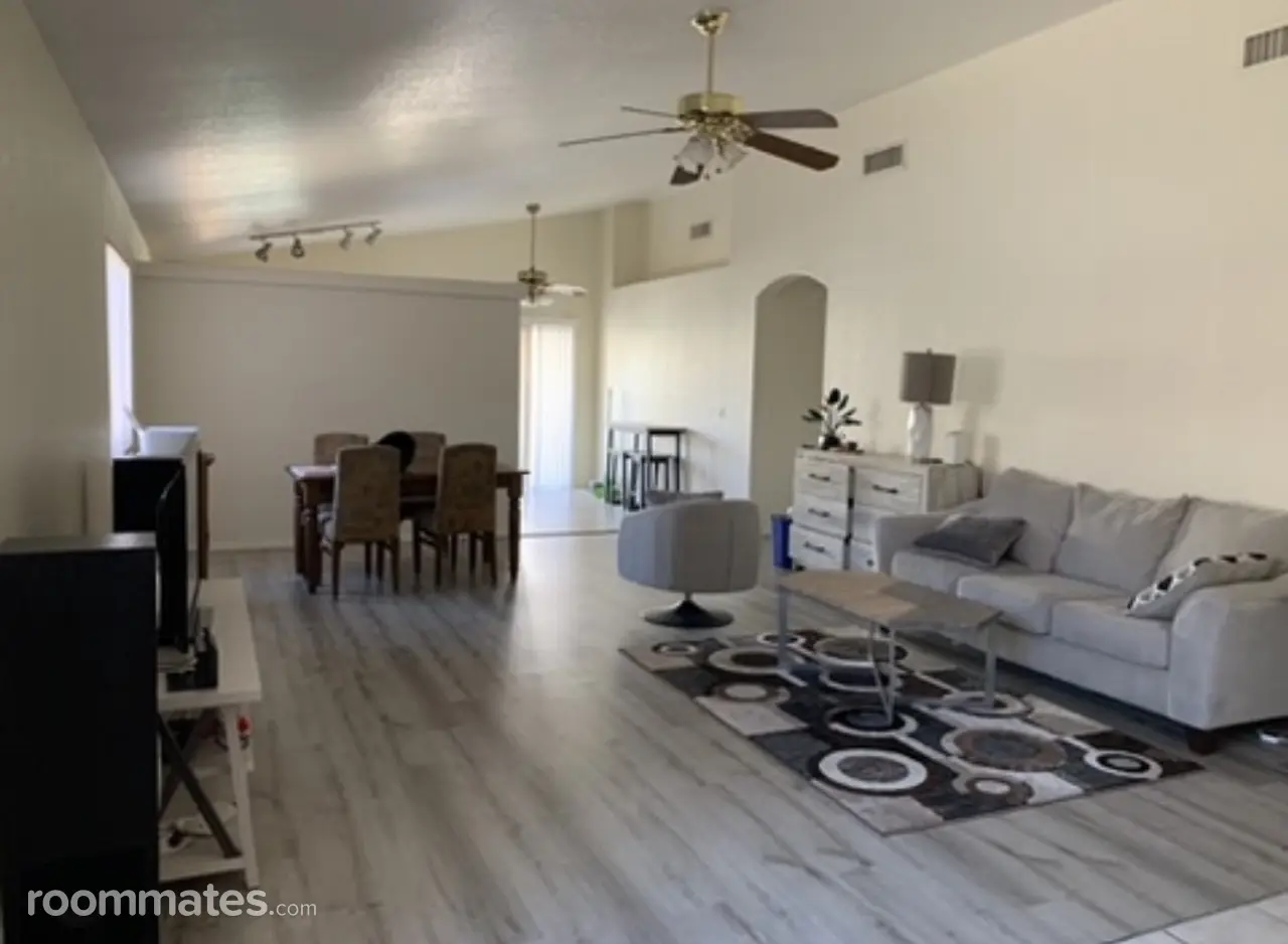 Profile photo 1 of 5