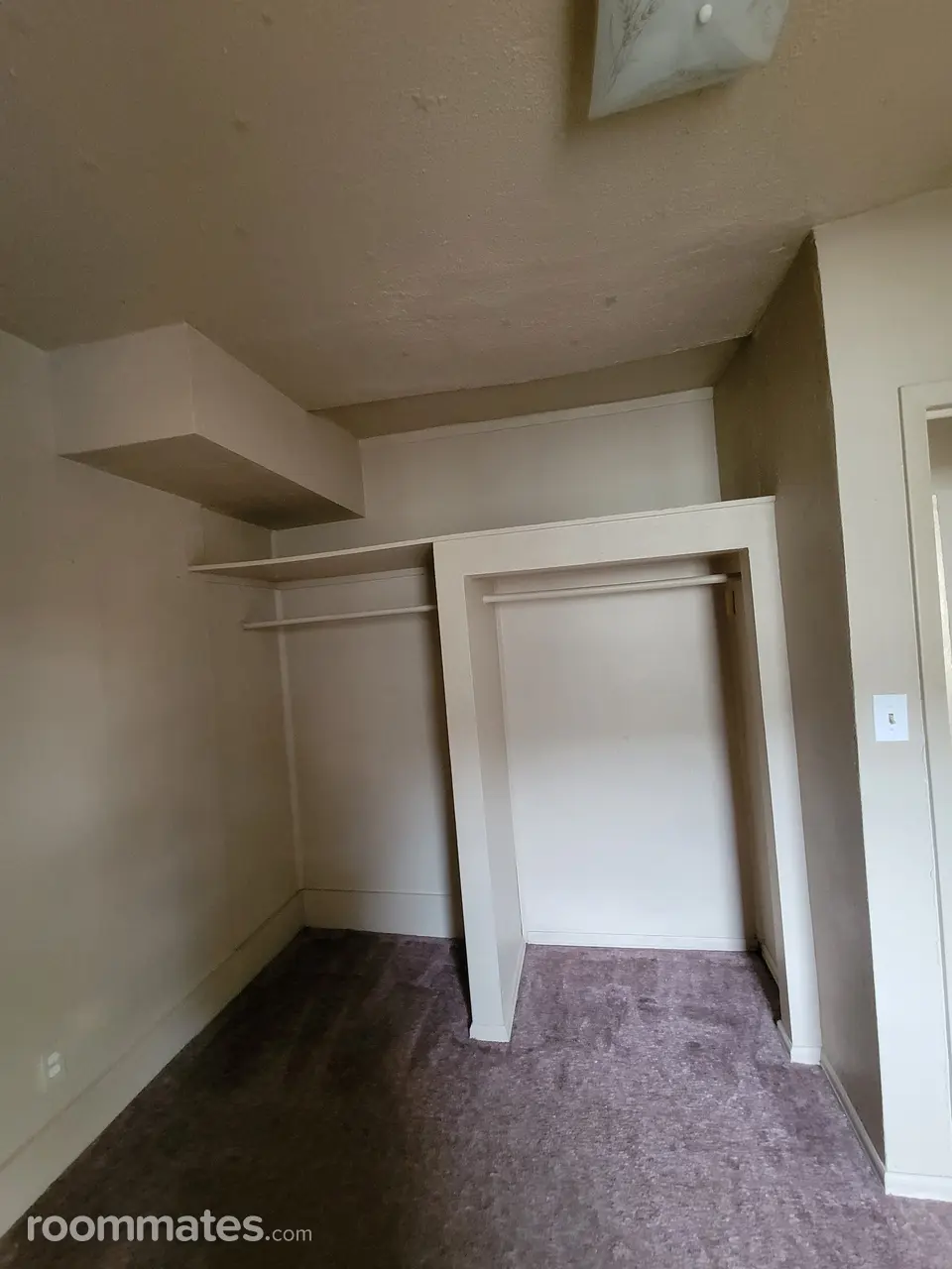 Profile photo 1 of 6