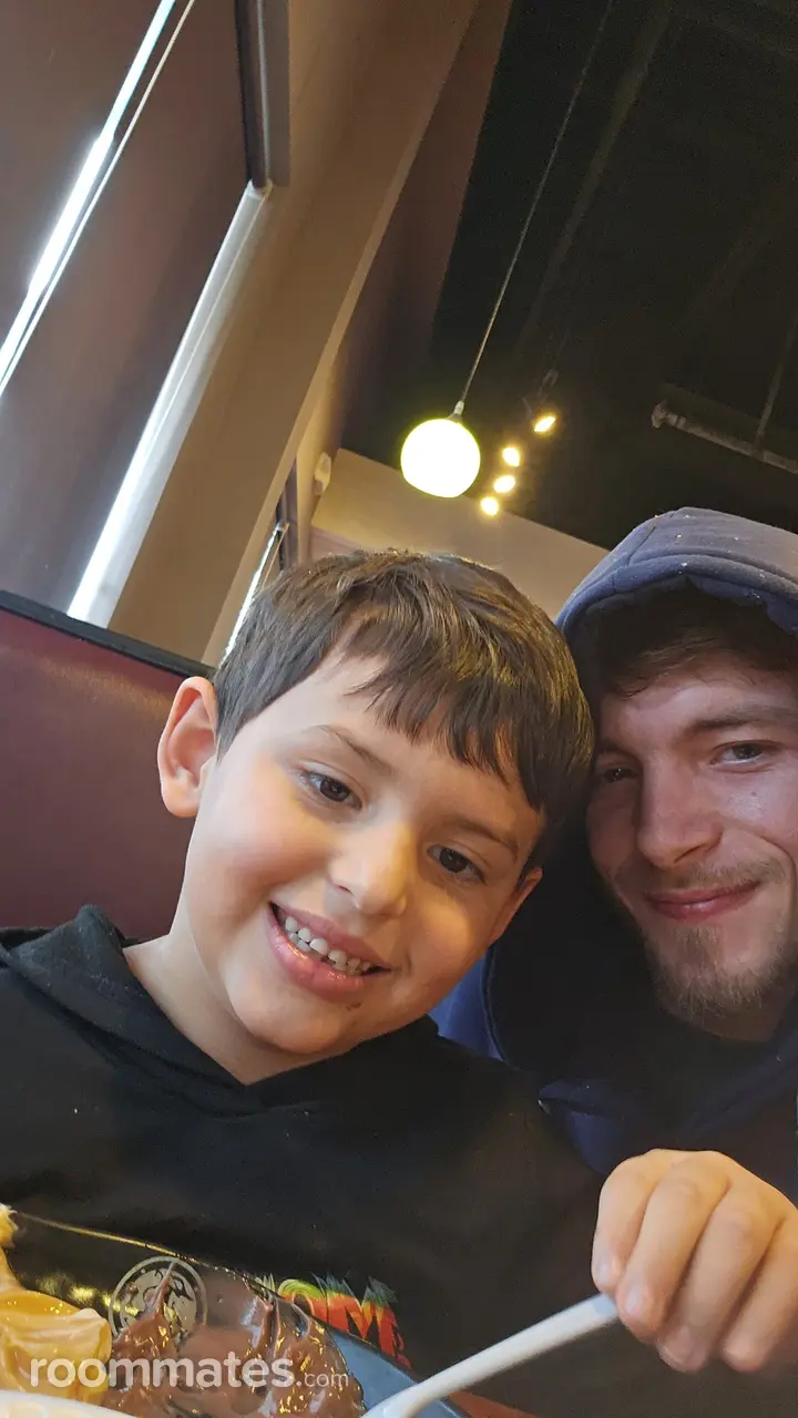 Profile photo 5 of 6