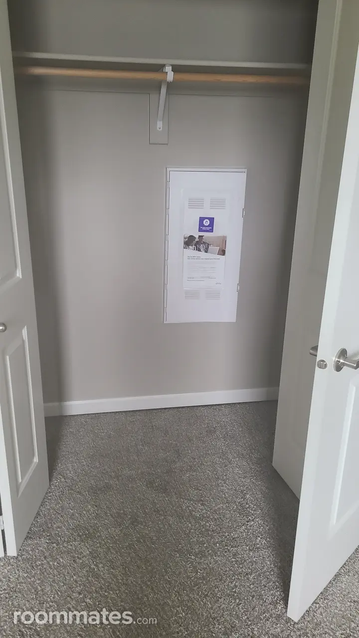 Profile photo 8 of 11