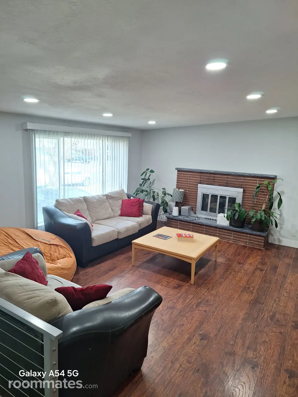 Profile photo 10 of 11