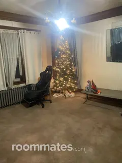 Room for rent in Chicago Heights, IL $500, house