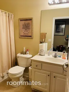 Room for rent in Hendersonville, TN $1000, house