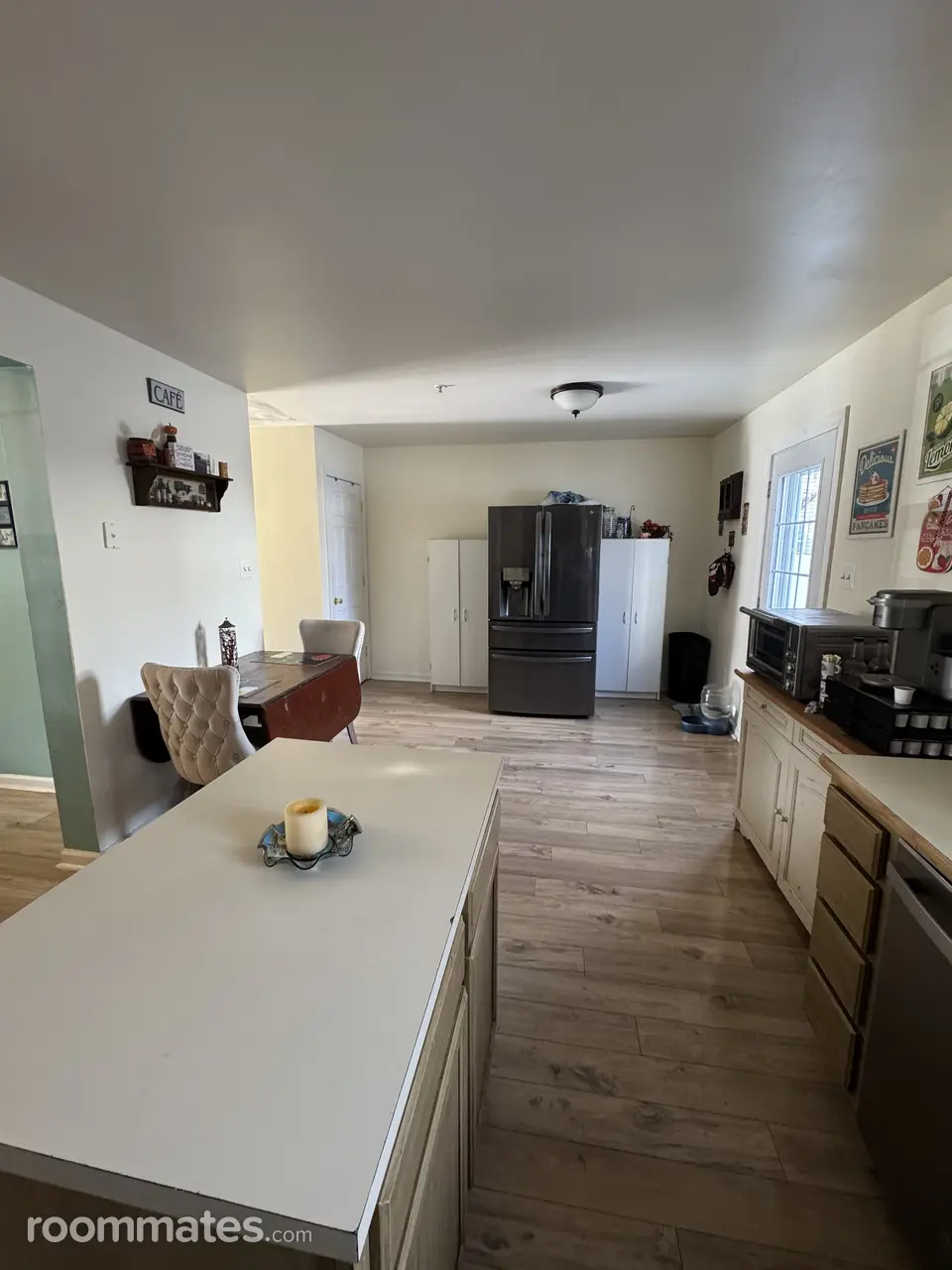 Profile photo 1 of 9