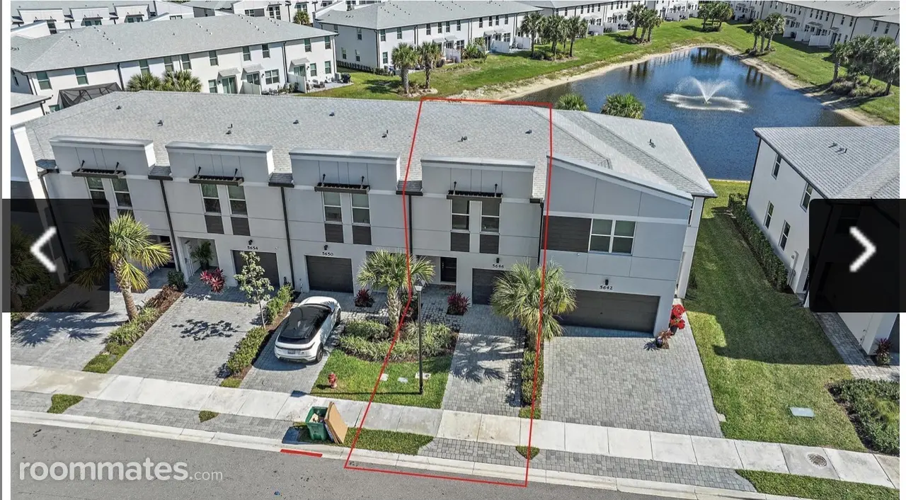 Profile photo 18 of 19