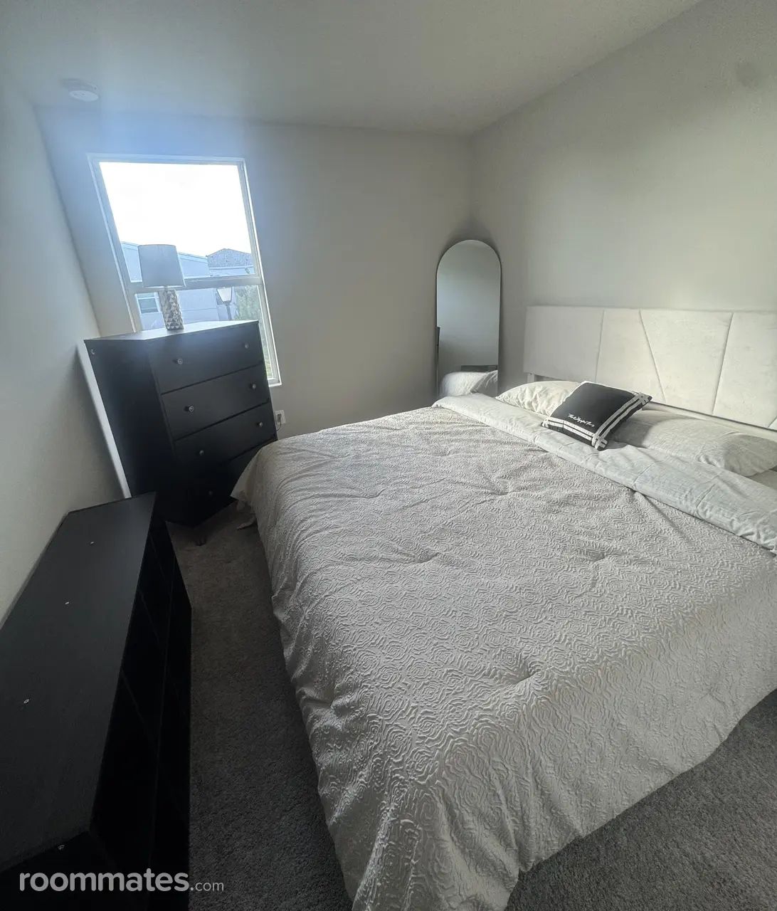 Profile photo 1 of 19