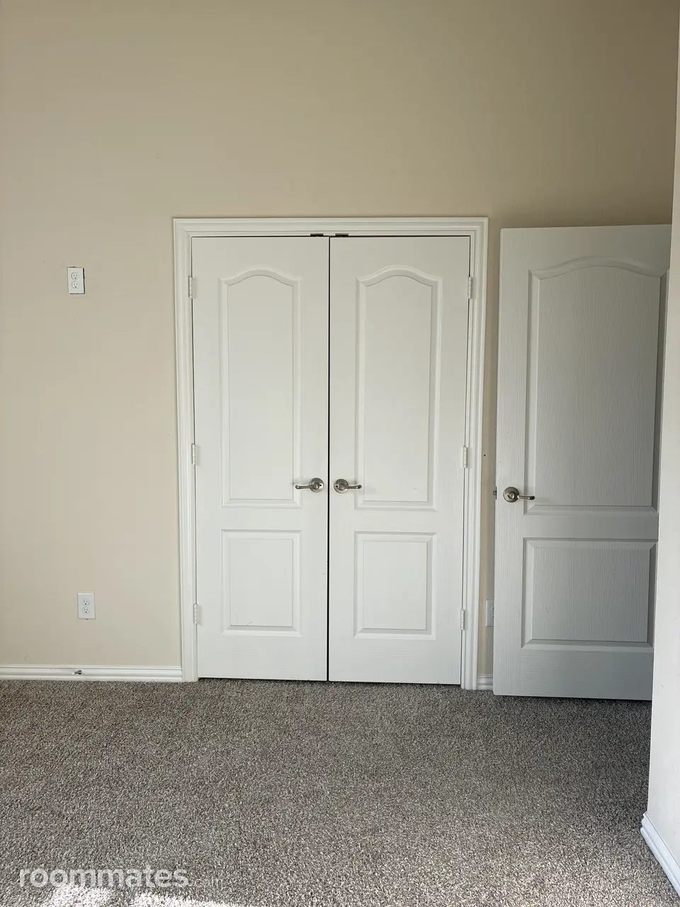 Profile photo 3 of 13