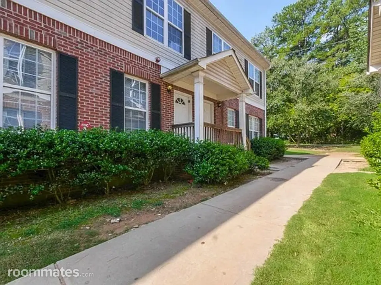 Profile photo 1 of 8