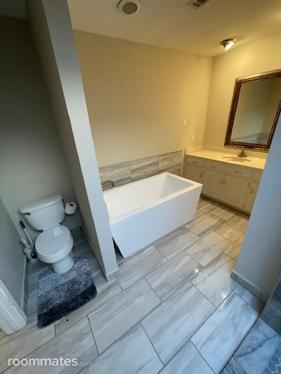 Profile photo 7 of 9