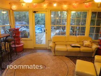 Room for rent in Greenville, SC $850, house