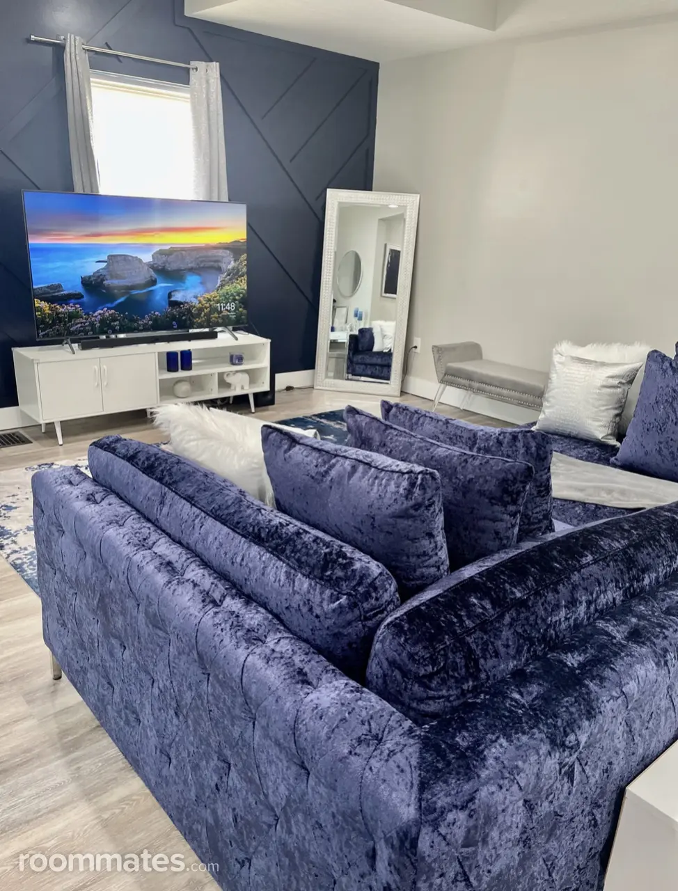 Profile photo 1 of 8