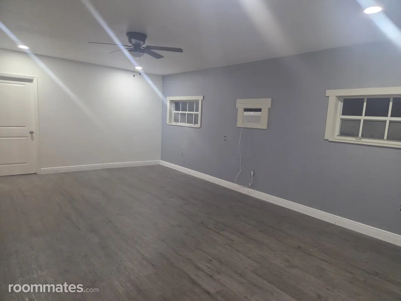 Profile photo 1 of 3