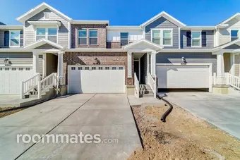 Room for rent in Bluffdale, UT $595, townhouse