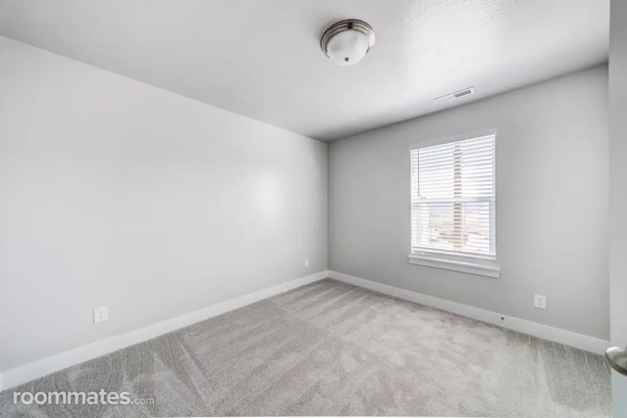 Profile photo 2 of 8