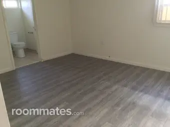 Room for rent in Canoga Park, CA $1900, house