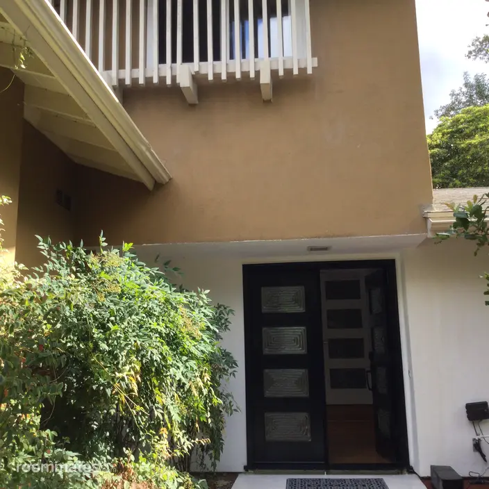 Room for rent in Woodland Hills, CA $1350, house