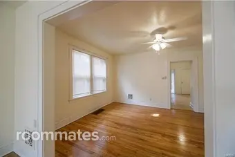 Room for rent in St. Louis, MO $200, other